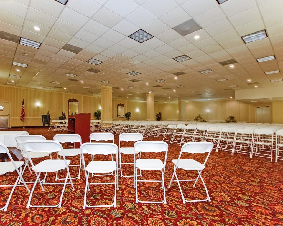 Quality Inn And Suites Conference Center Richmond Exteriör bild