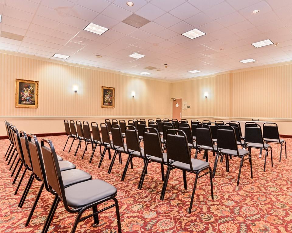 Quality Inn And Suites Conference Center Richmond Exteriör bild