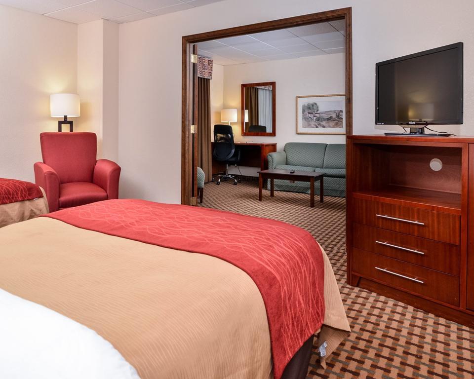 Quality Inn And Suites Conference Center Richmond Exteriör bild