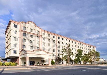 Quality Inn And Suites Conference Center Richmond Exteriör bild