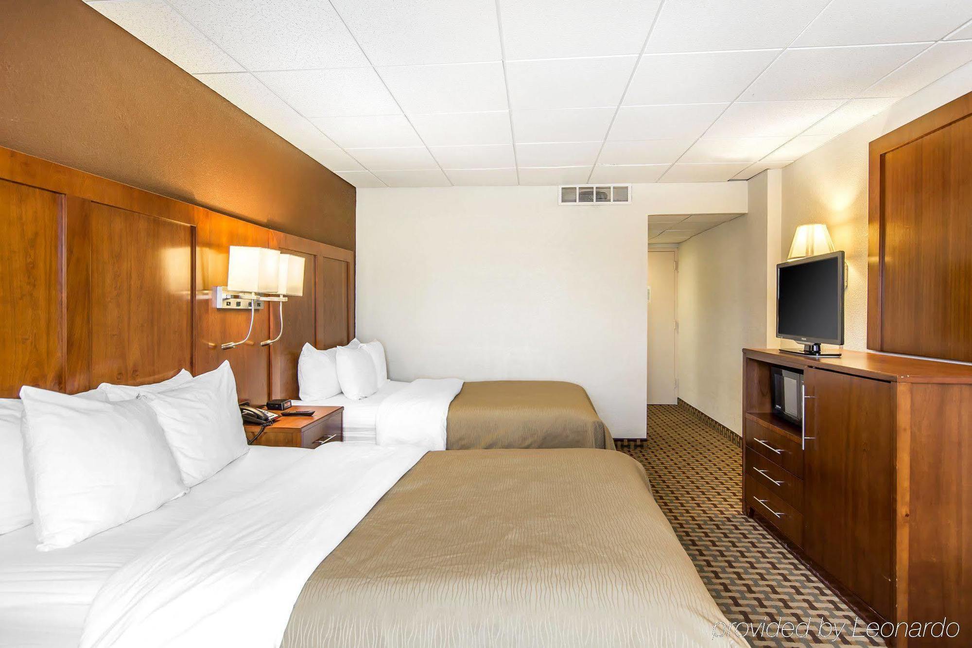 Quality Inn And Suites Conference Center Richmond Exteriör bild