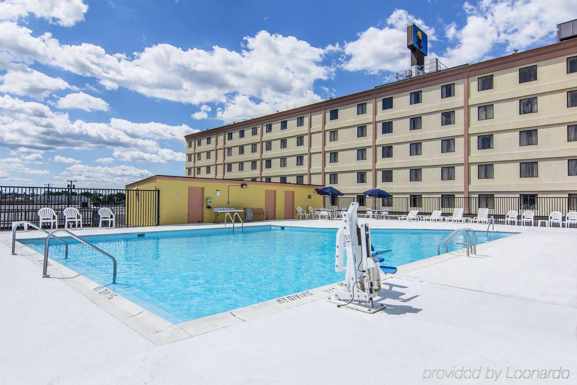 Quality Inn And Suites Conference Center Richmond Exteriör bild