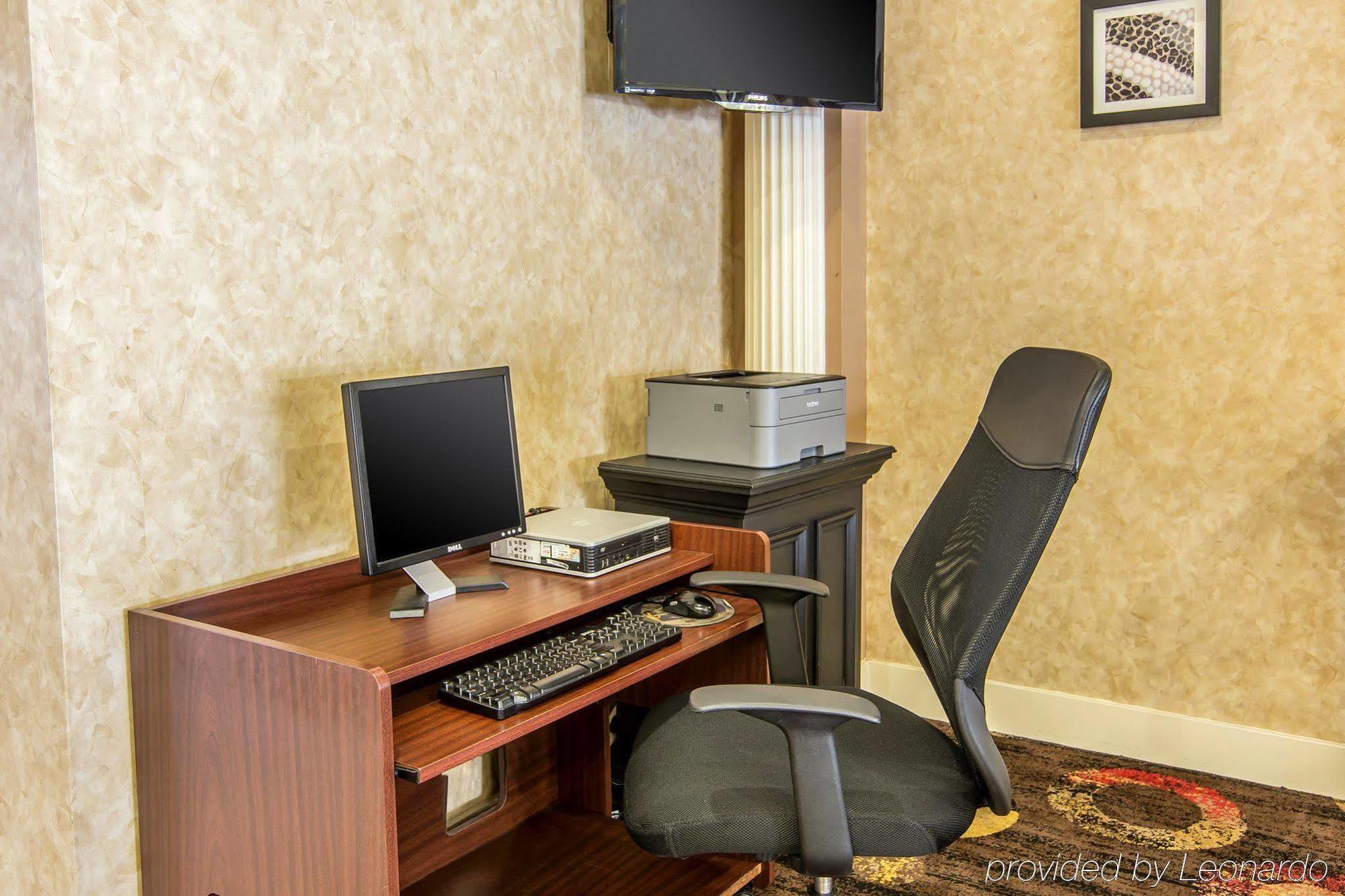 Quality Inn And Suites Conference Center Richmond Exteriör bild